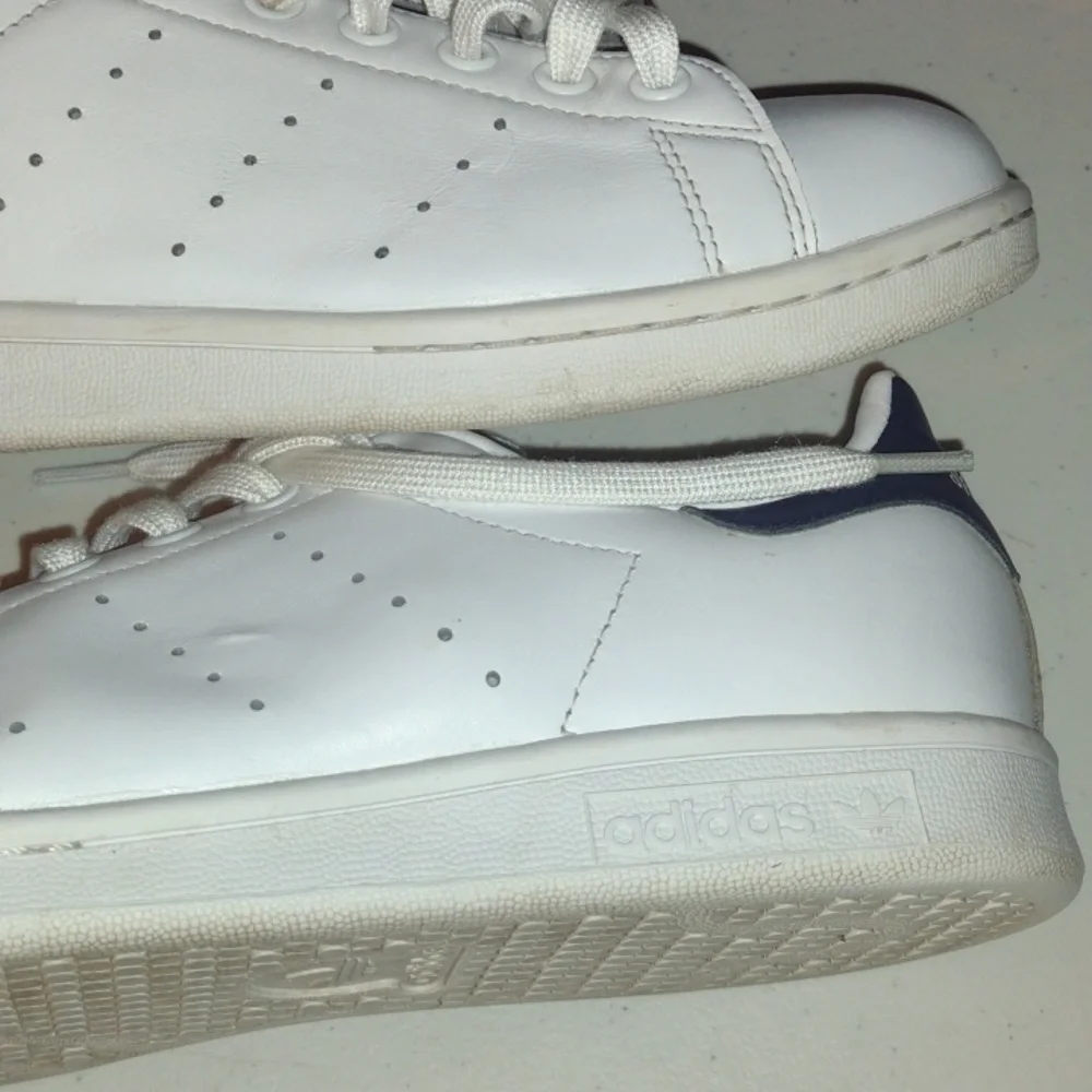 ADIDAS Stan Smith White Sneakers  size 7